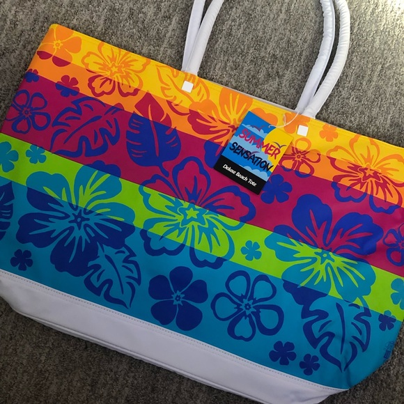 Spacious beach bags - Picture 1 of 6